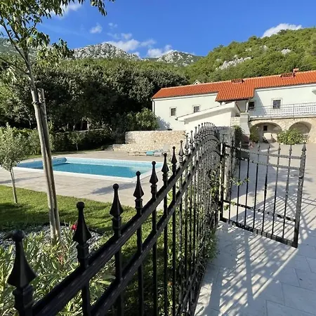 Beautiful In Crikvenica Villa *